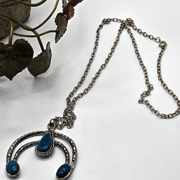 "5/$25" Silvertone Faux Turquoise Southwestern Pendant 25" Chain Necklace - Picture 3 of 8